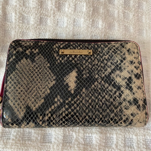 Stella&Dot python print wristlet/wallet - Picture 3 of 9